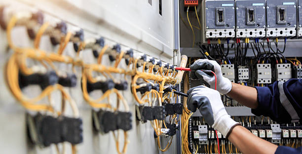 Professional Electrician technician working in Windsor, NC